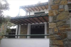 Elia Village, Plomarion