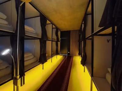 Karvi Hostel & Suites - 38