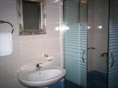 The Old Town Hall - 8