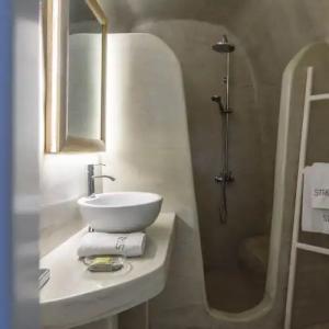 Strogili Traditional Houses - 160