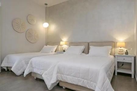 Innaxos Studios, Grotta Area, Naxos Town - 21