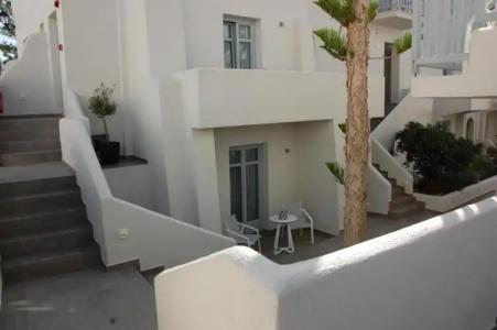 Innaxos Studios, Grotta Area, Naxos Town - 12