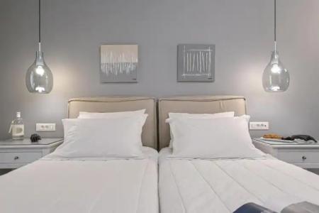 Innaxos Studios, Grotta Area, Naxos Town - 26