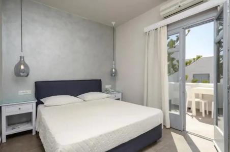 Innaxos Studios, Grotta Area, Naxos Town - 28