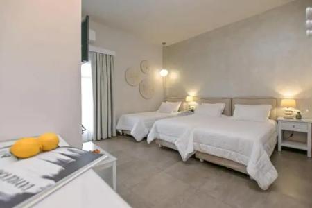 Innaxos Studios, Grotta Area, Naxos Town - 18