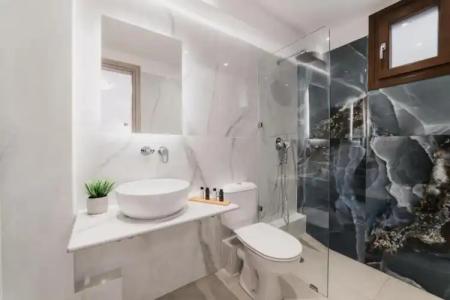 Petros Studios & Suites - 106