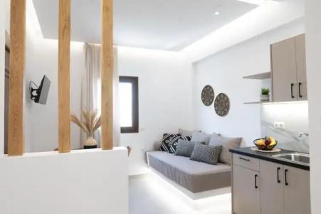 Petros Studios & Suites - 125