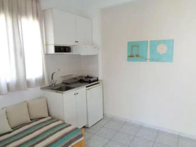 Petros Studios & Suites - 6