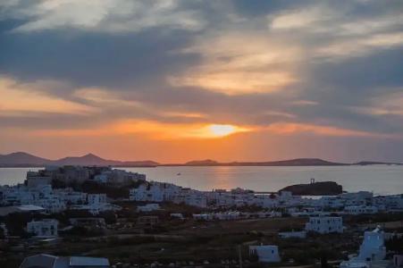 Petros Studios & Suites - 180