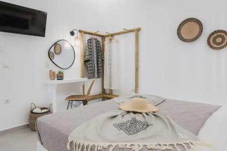 Petros Studios & Suites - 222