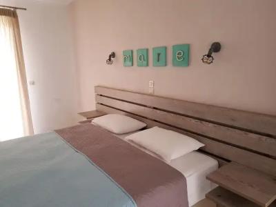 Petros Studios & Suites - 26