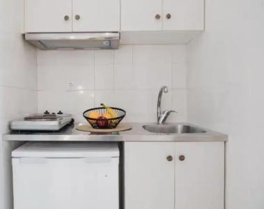 Petros Studios & Suites - 198