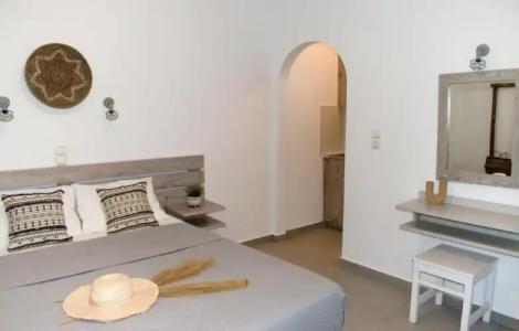 Petros Studios & Suites - 113