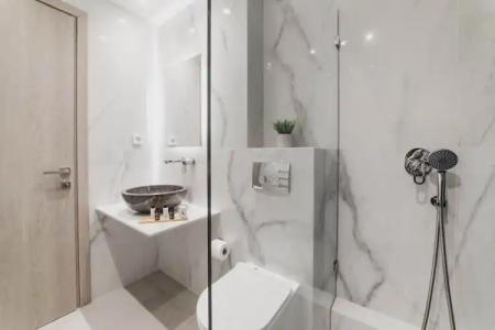 Petros Studios & Suites - 202