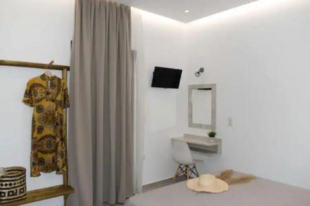 Petros Studios & Suites - 161