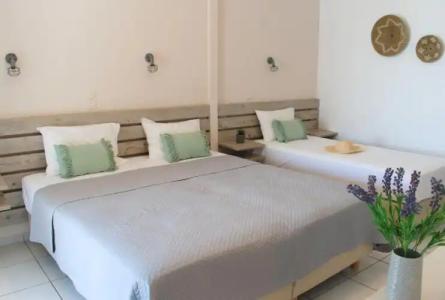 Petros Studios & Suites - 96