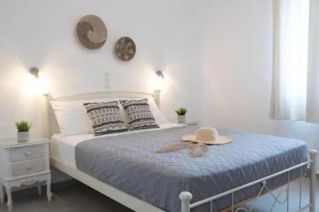 Petros Studios & Suites - 83