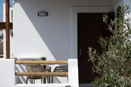 Petros Studios & Suites - 158