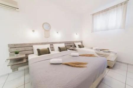 Petros Studios & Suites - 60