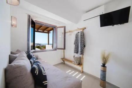 Petros Studios & Suites - 182