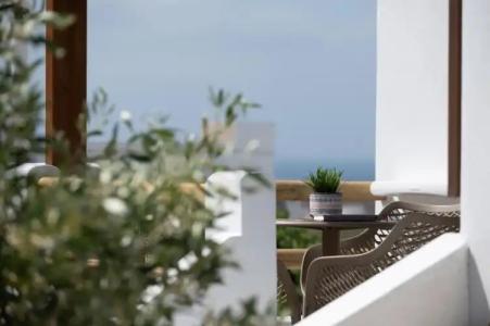 Petros Studios & Suites - 157