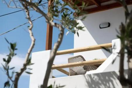 Petros Studios & Suites - 156