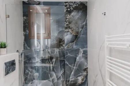 Petros Studios & Suites - 221