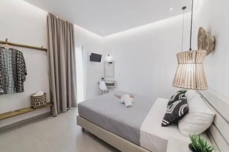 Petros Studios & Suites - 169