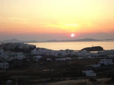 Petros Studios & Suites - 4