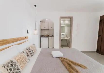 Petros Studios & Suites - 186