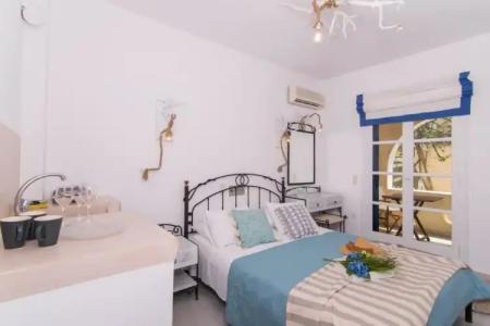 Terra Fos Naxos Studios - 0