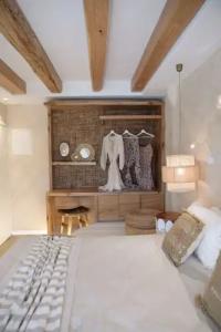 Terra Fos Naxos Studios - 4