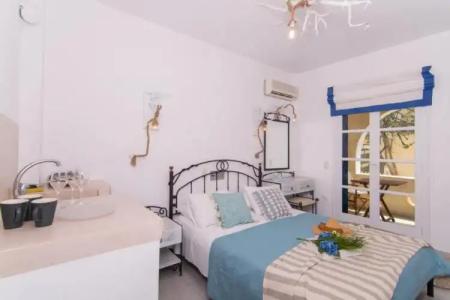 Terra Fos Naxos Studios - 17