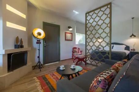 Anthemion Suites & Villas - 14