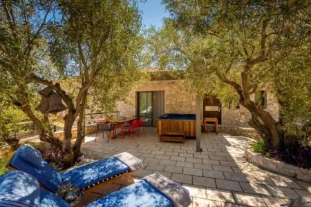 Anthemion Suites & Villas - 96