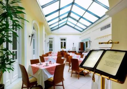 Grande Bretagne - - 9