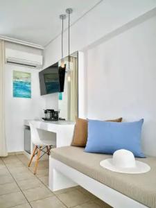 Kanale's Rooms and Suites - 56