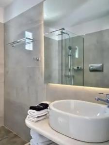 Kanale's Rooms and Suites - 74