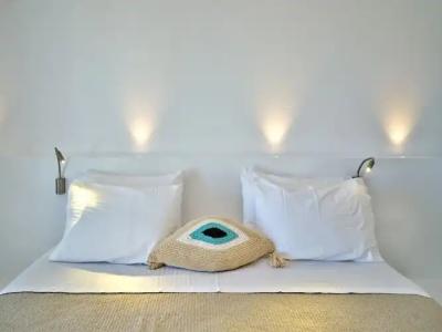 Kanale's Rooms and Suites - 92