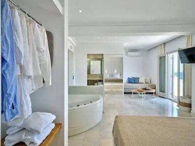 Kanale's Rooms and Suites - 104