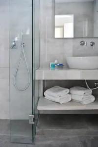 Kanale's Rooms and Suites - 66