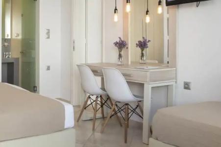 Kanale's Rooms and Suites - 31