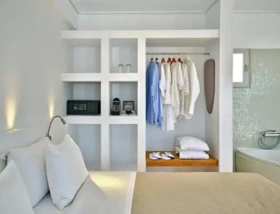 Kanale's Rooms and Suites - 106