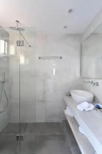 Kanale's Rooms and Suites - 73