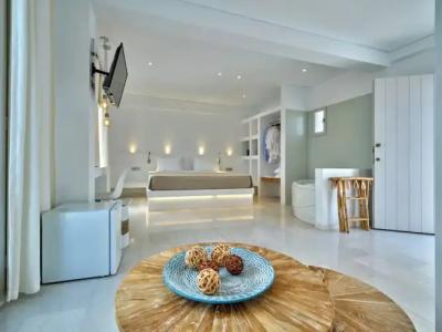 Kanale's Rooms and Suites - 103