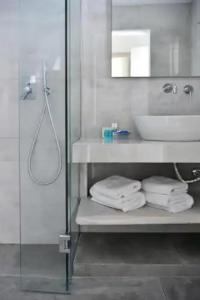 Kanale's Rooms and Suites - 49