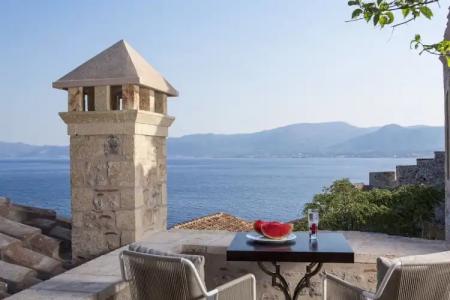 Moni Emvasis Luxury Suites - 86