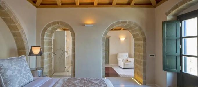 Moni Emvasis Luxury Suites - 94