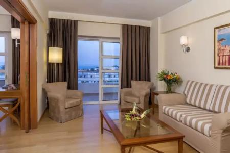 Neptune Luxury Resort - 88