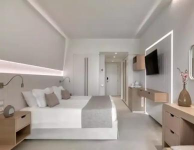 Neptune Luxury Resort - 55